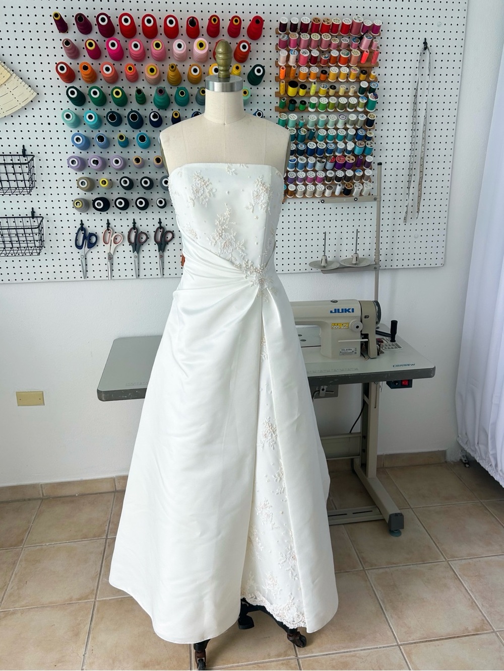 Vintage Wedding Dress | Strapless Ivory A-Line with Draped Front & Beaded Detail